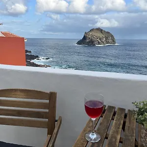 Vistas Impresionantes Al Mar De Holiday home